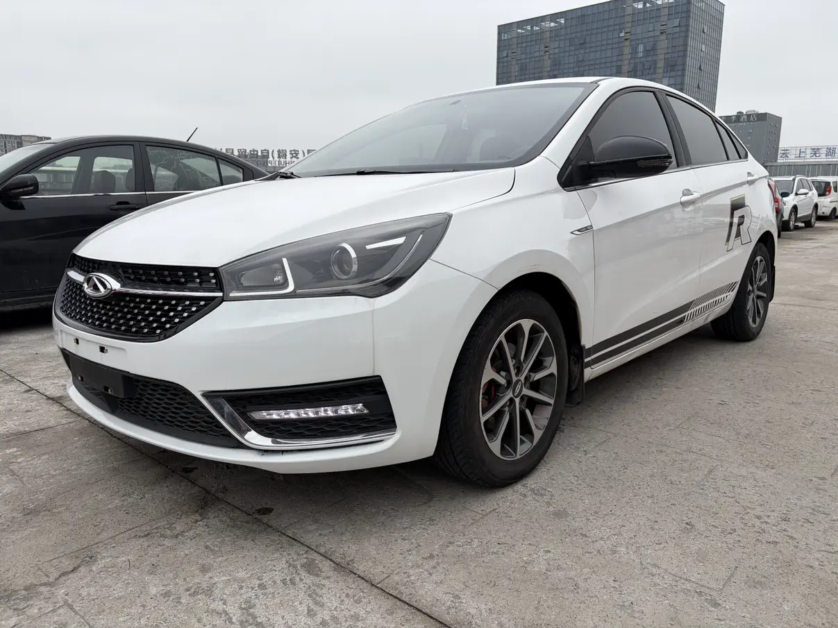 Chery Arrizo 5