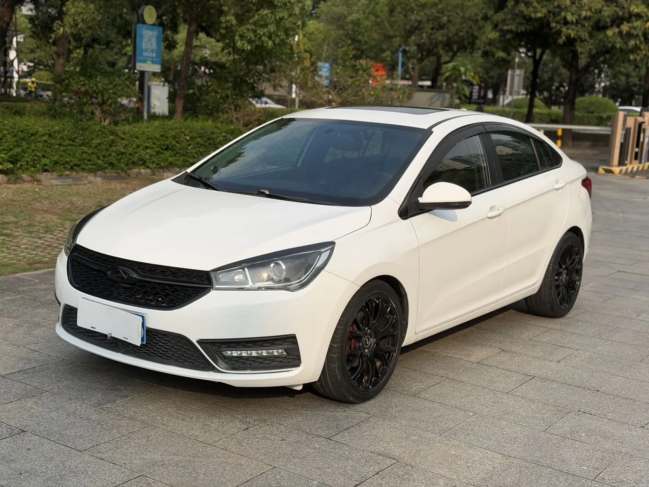 Chery Arrizo 5