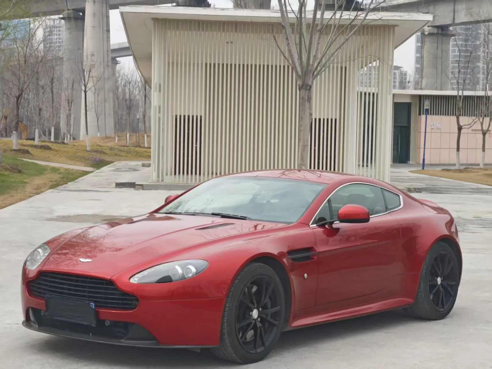 Aston Martin Vantage