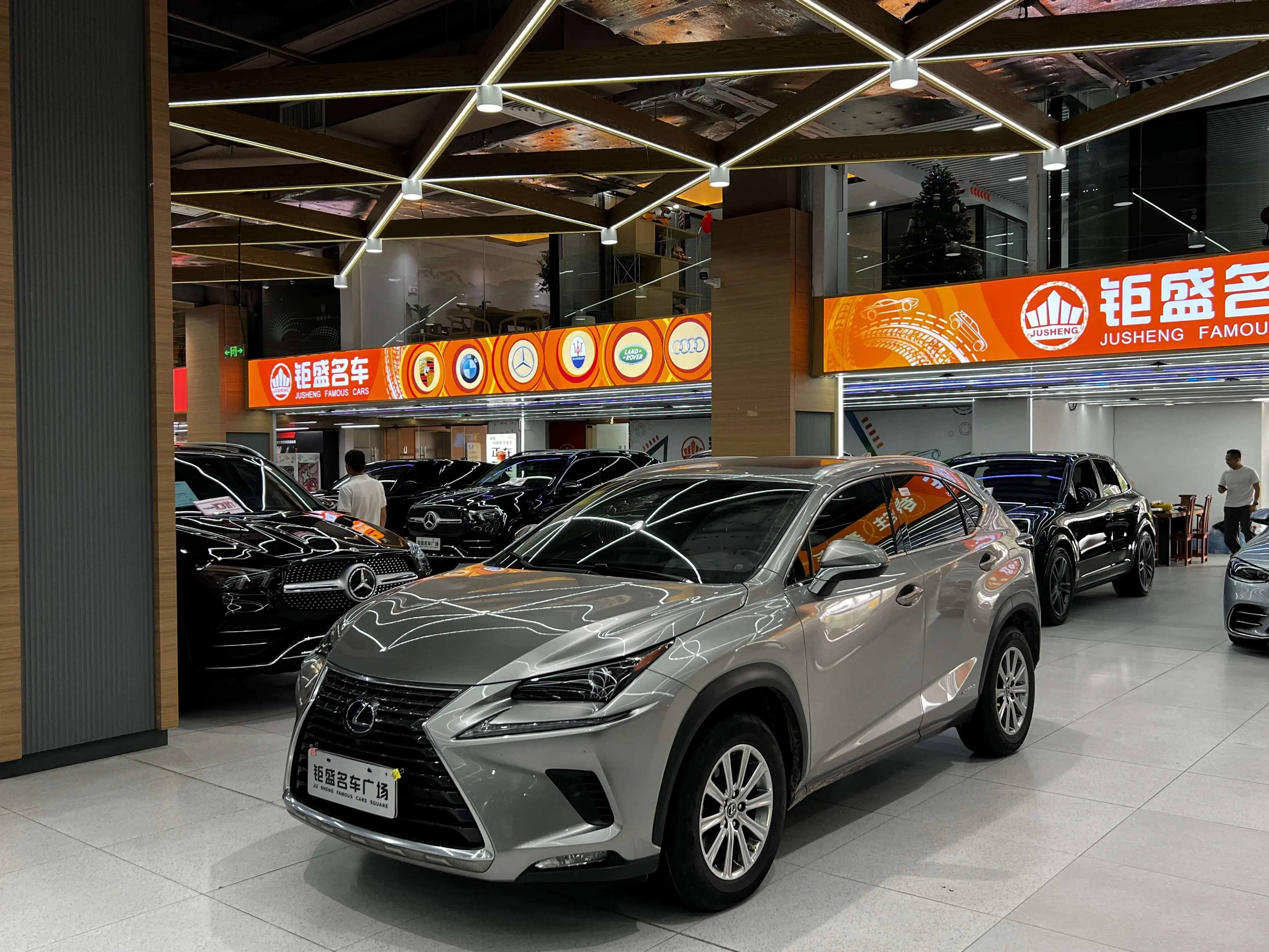 Lexus NX