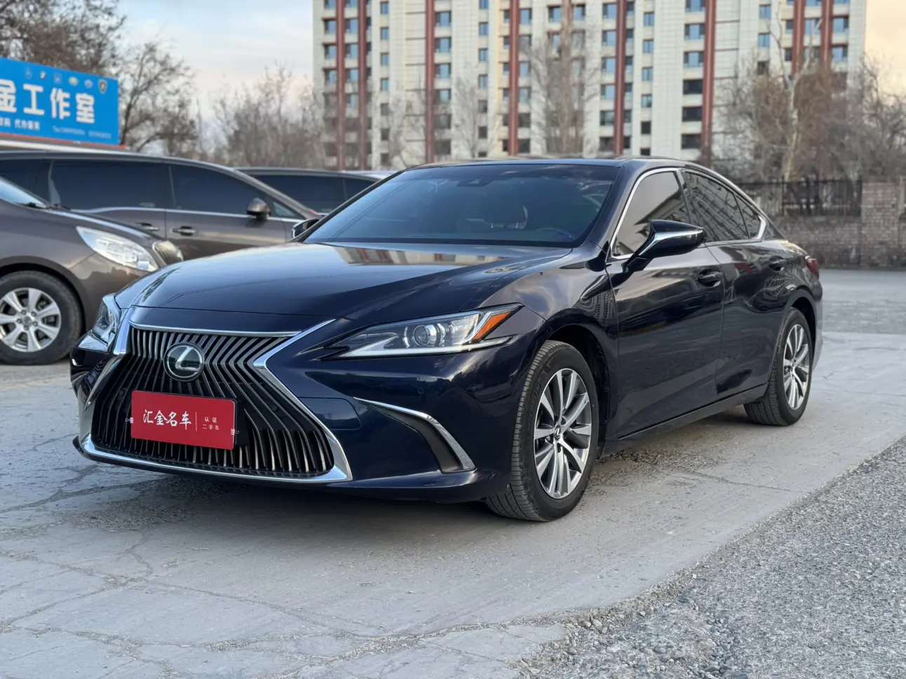 Lexus ES