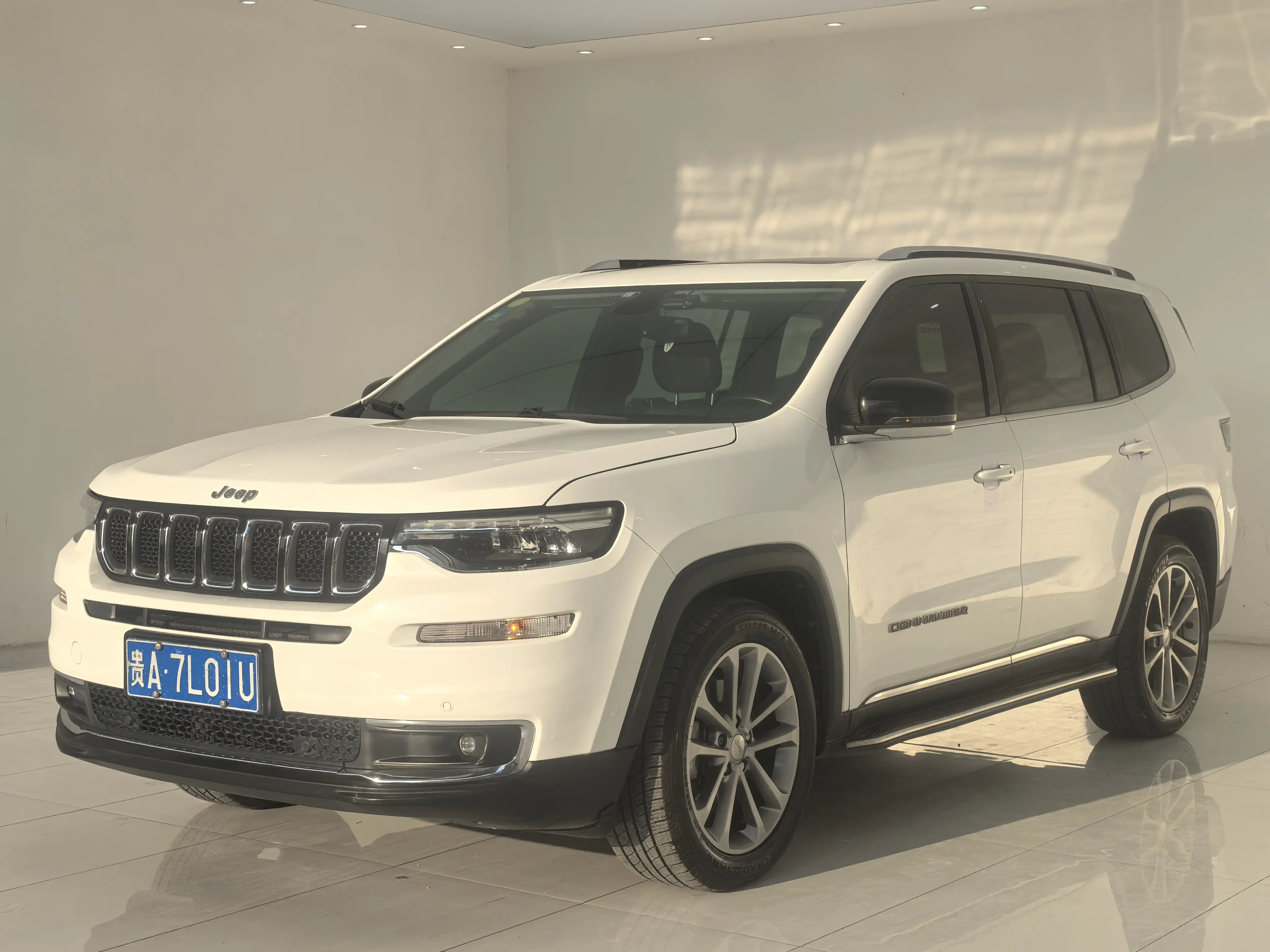 Jeep Commander