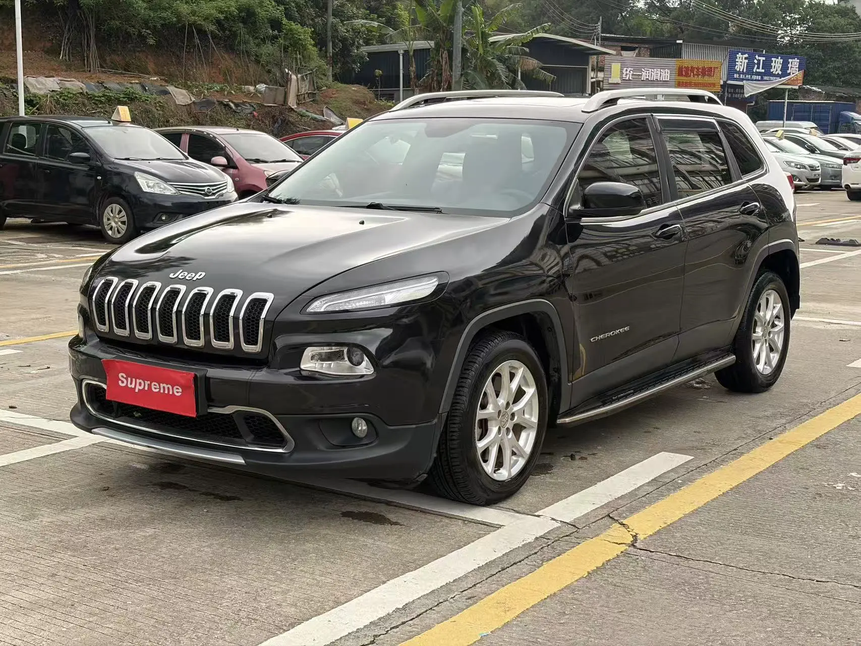 Jeep Cherokee