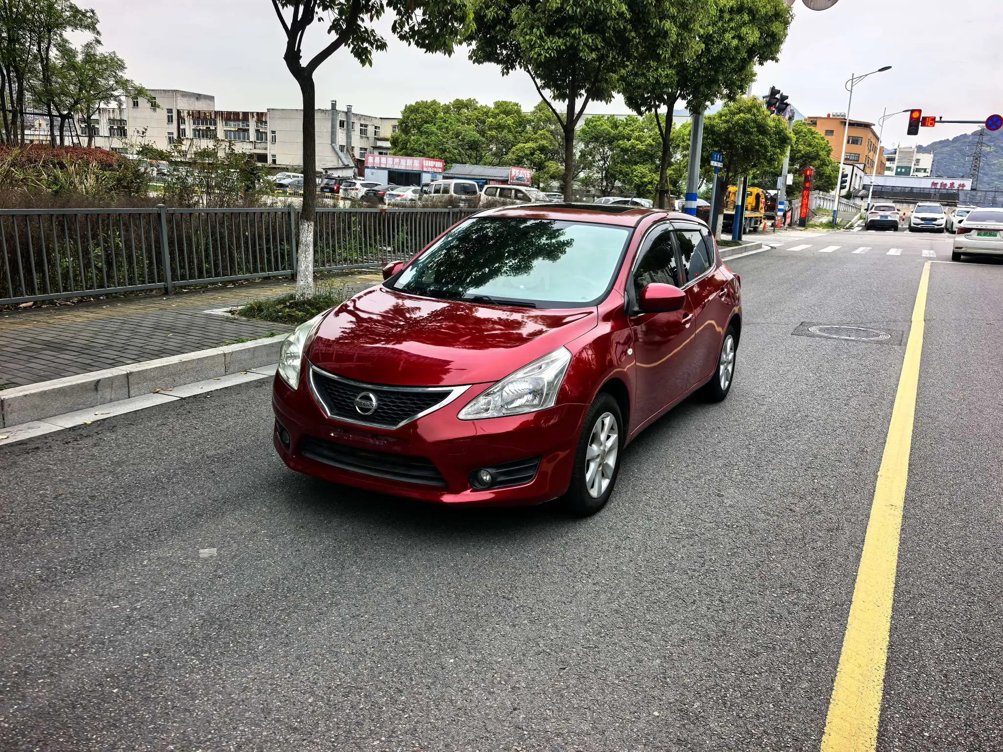 Nissan Tiida