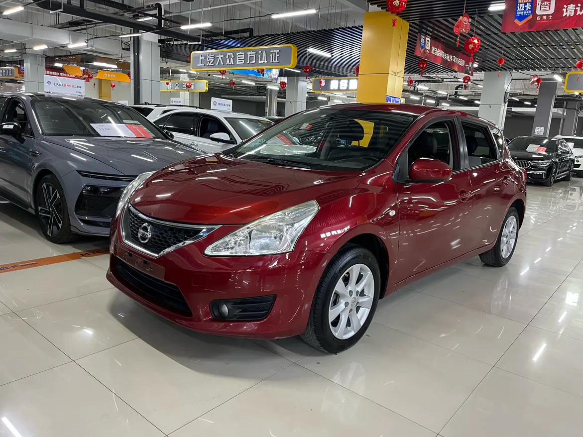 Nissan Tiida