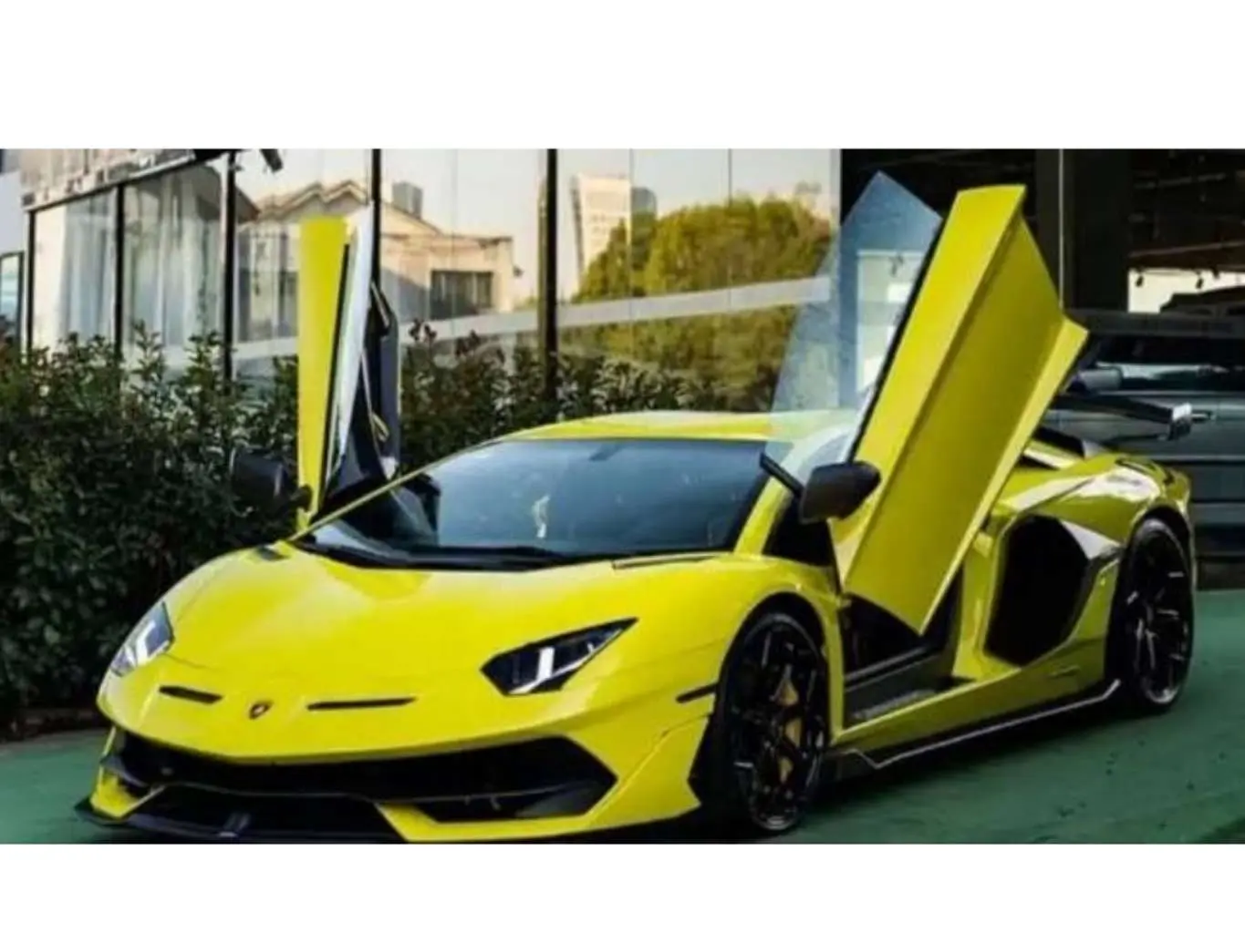 Lamborghini Aventador