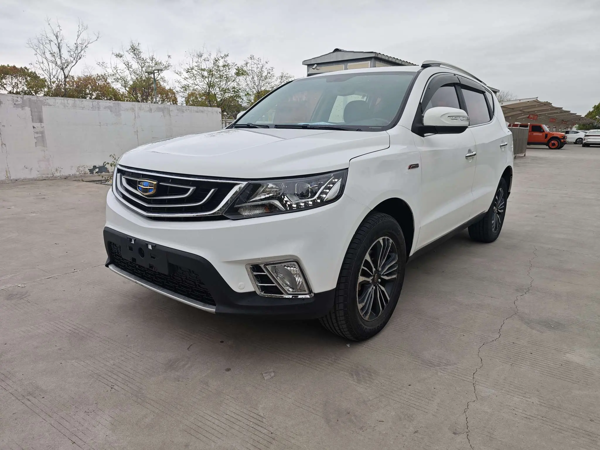 Geely Vision X6