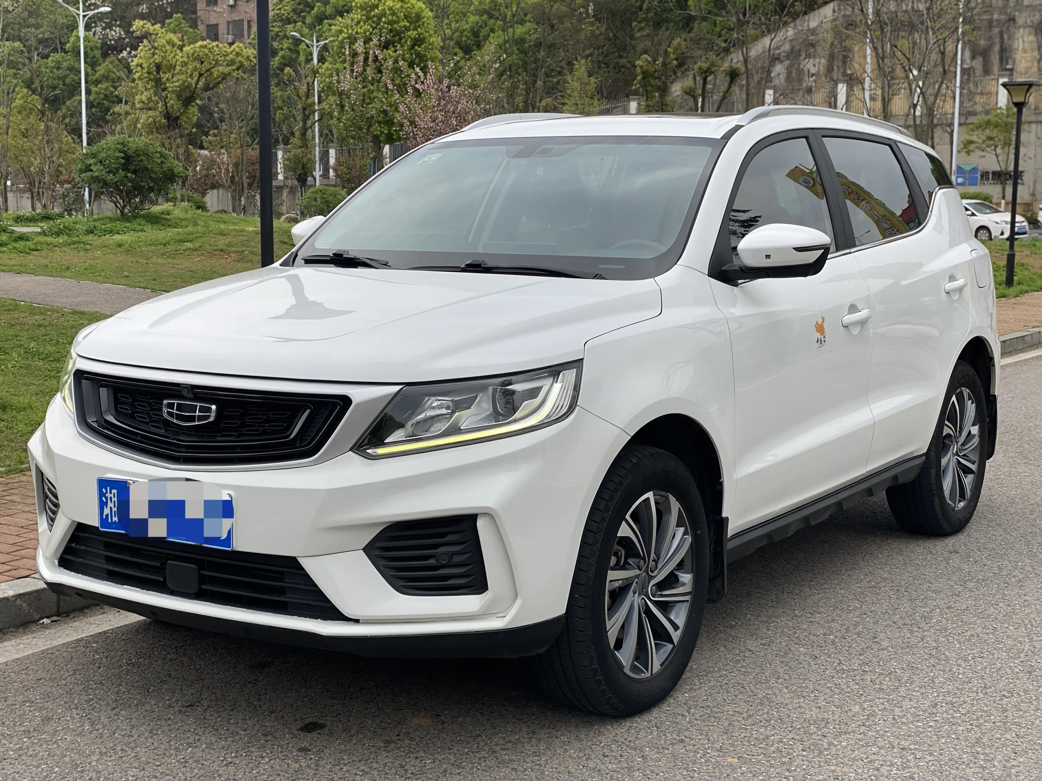 Geely Vision X6