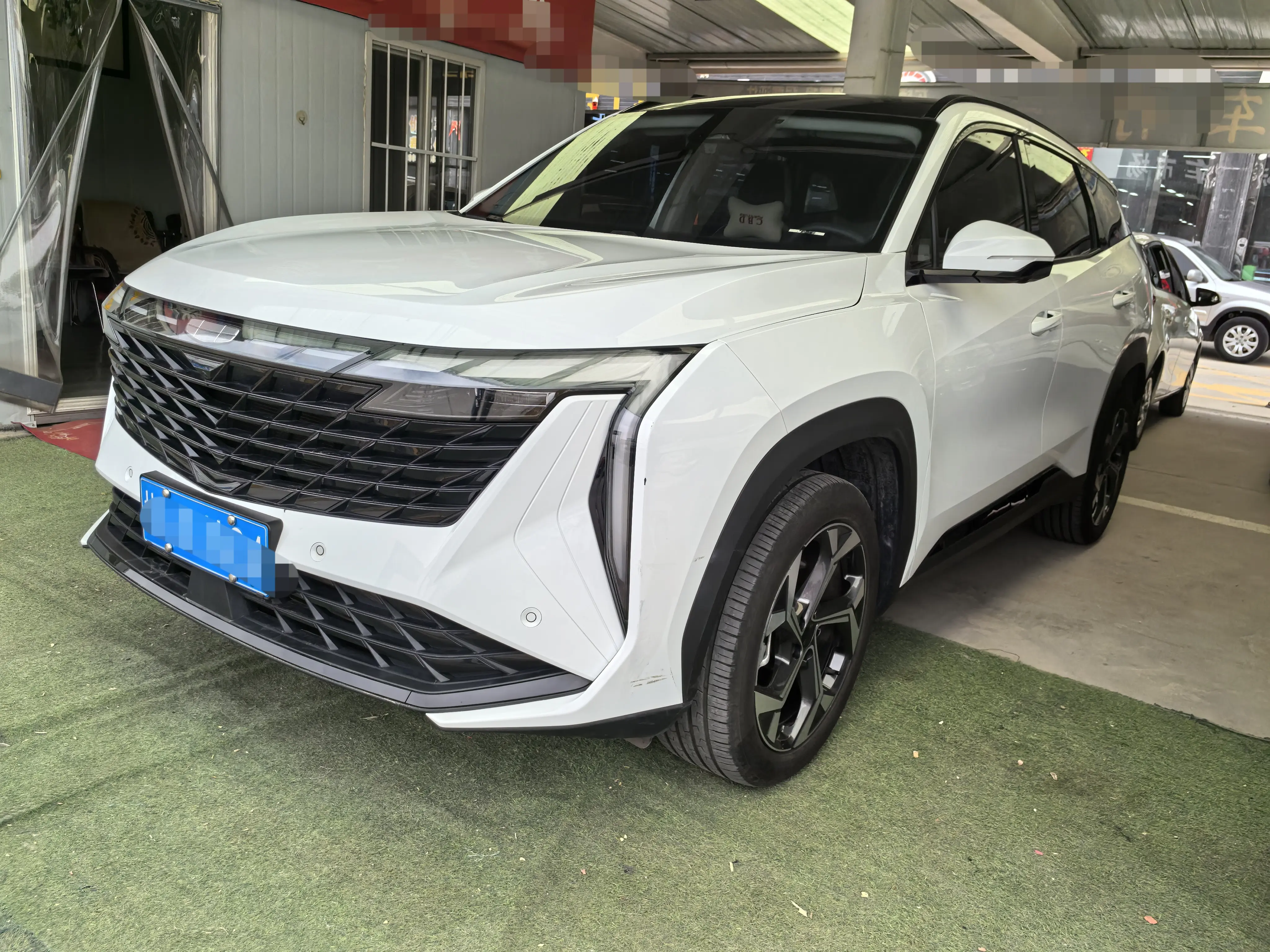 Geely Atlas L