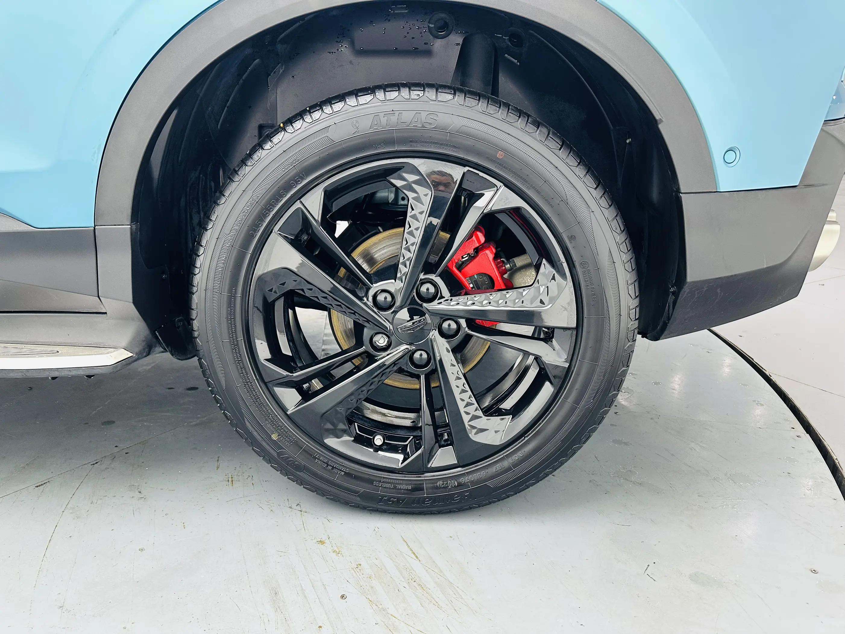 Geely Coolray SX11