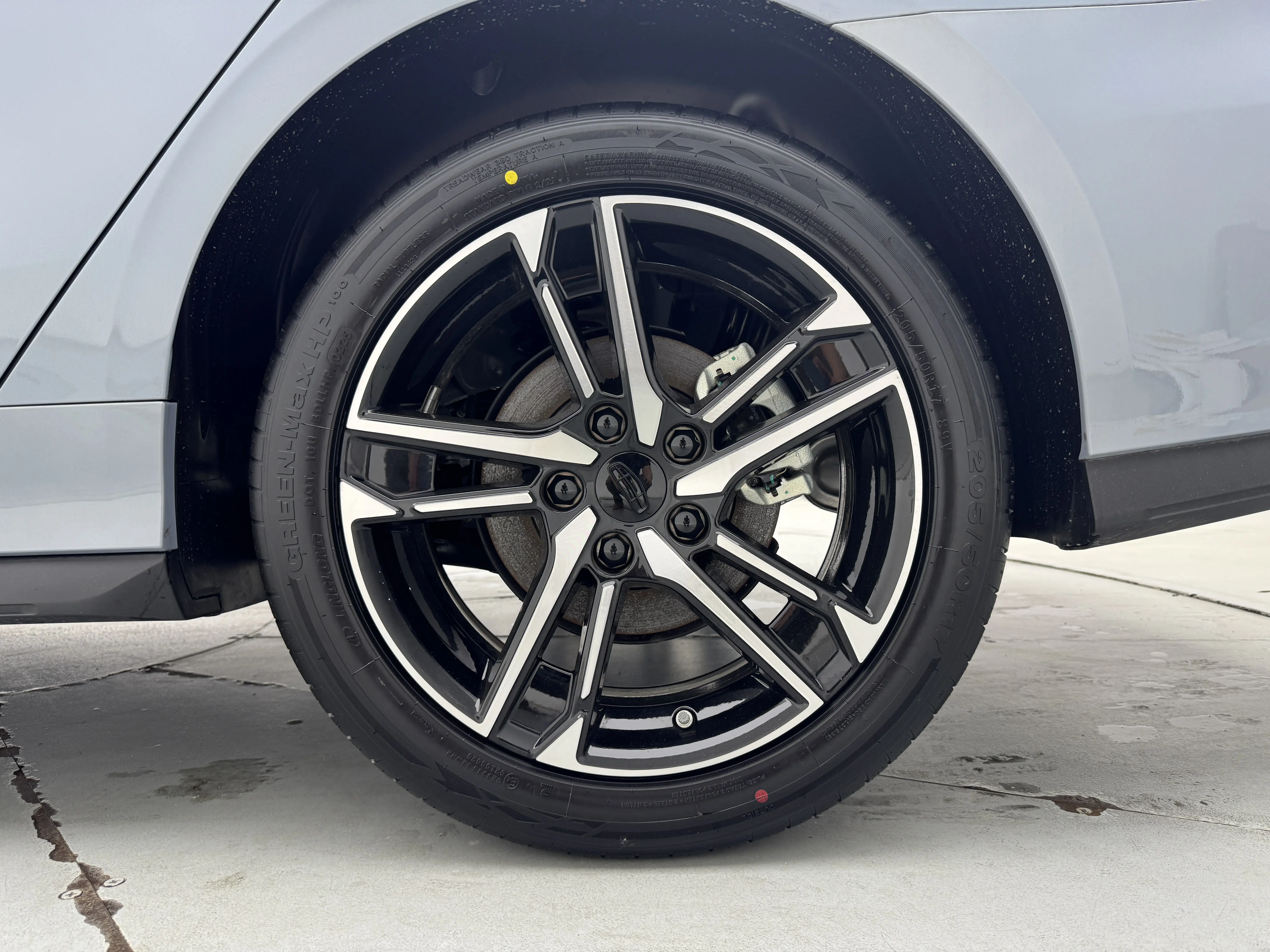 Geely Binrui