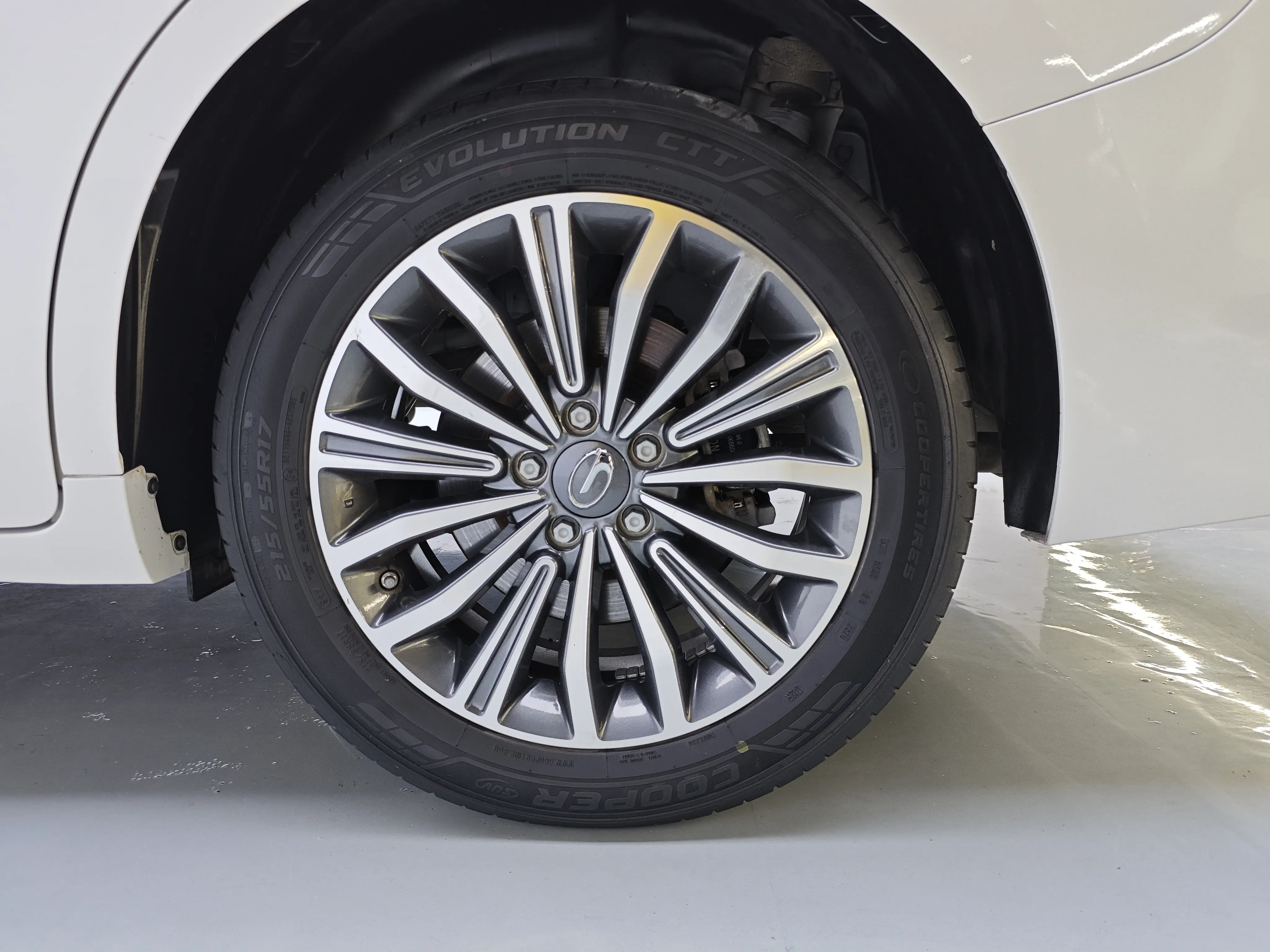 GAC Trumpchi M6