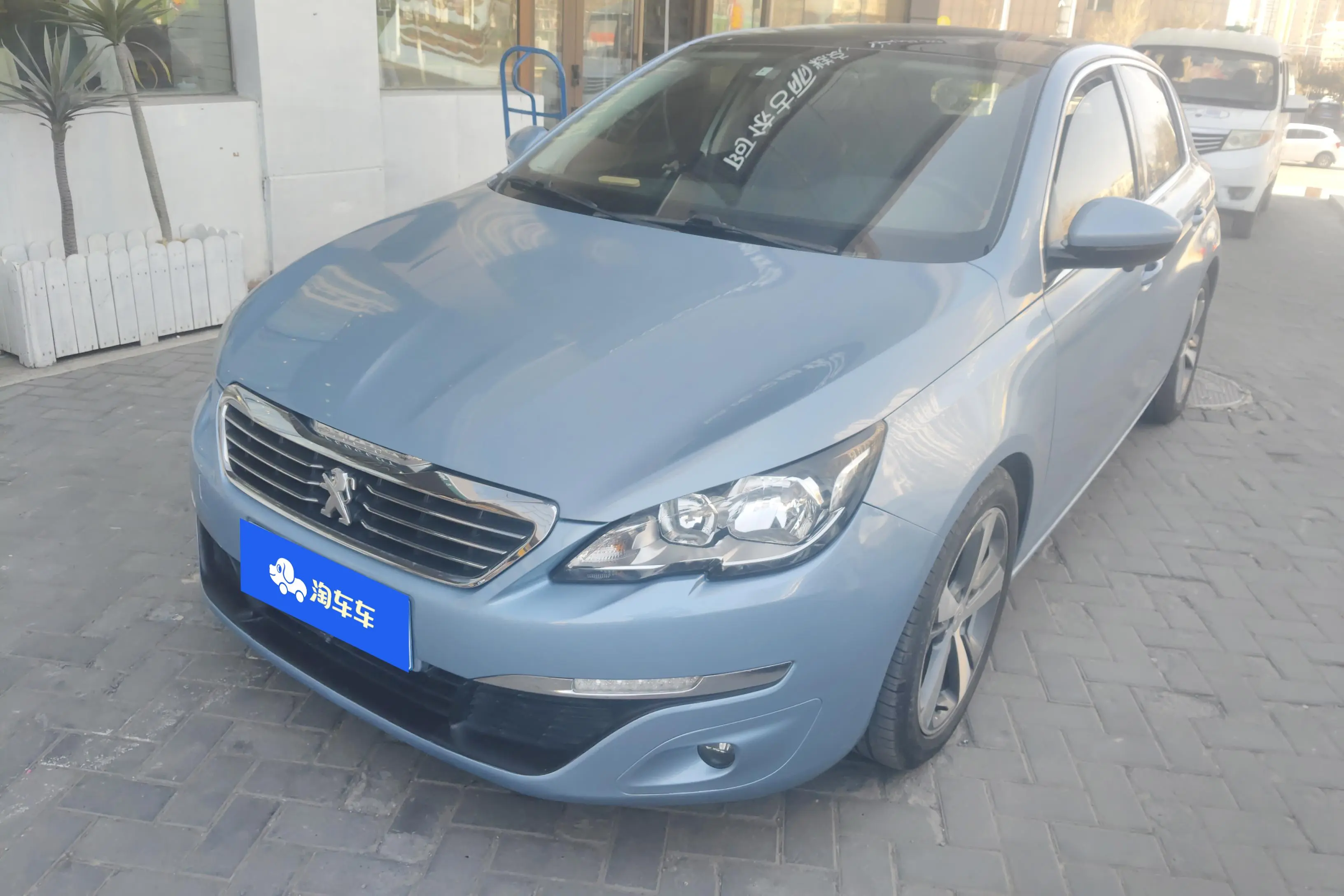 Peugeot 308S