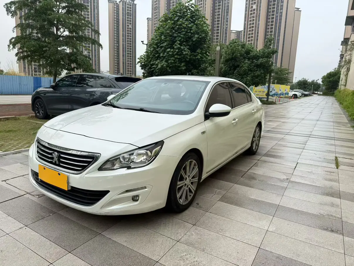 Peugeot 408