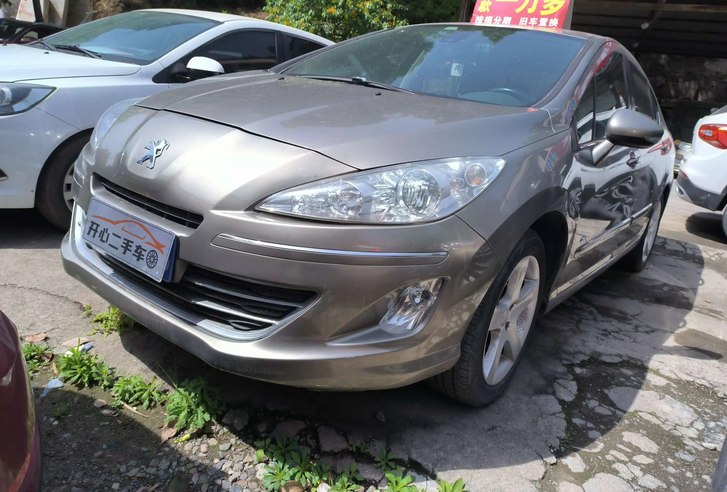 Peugeot 408