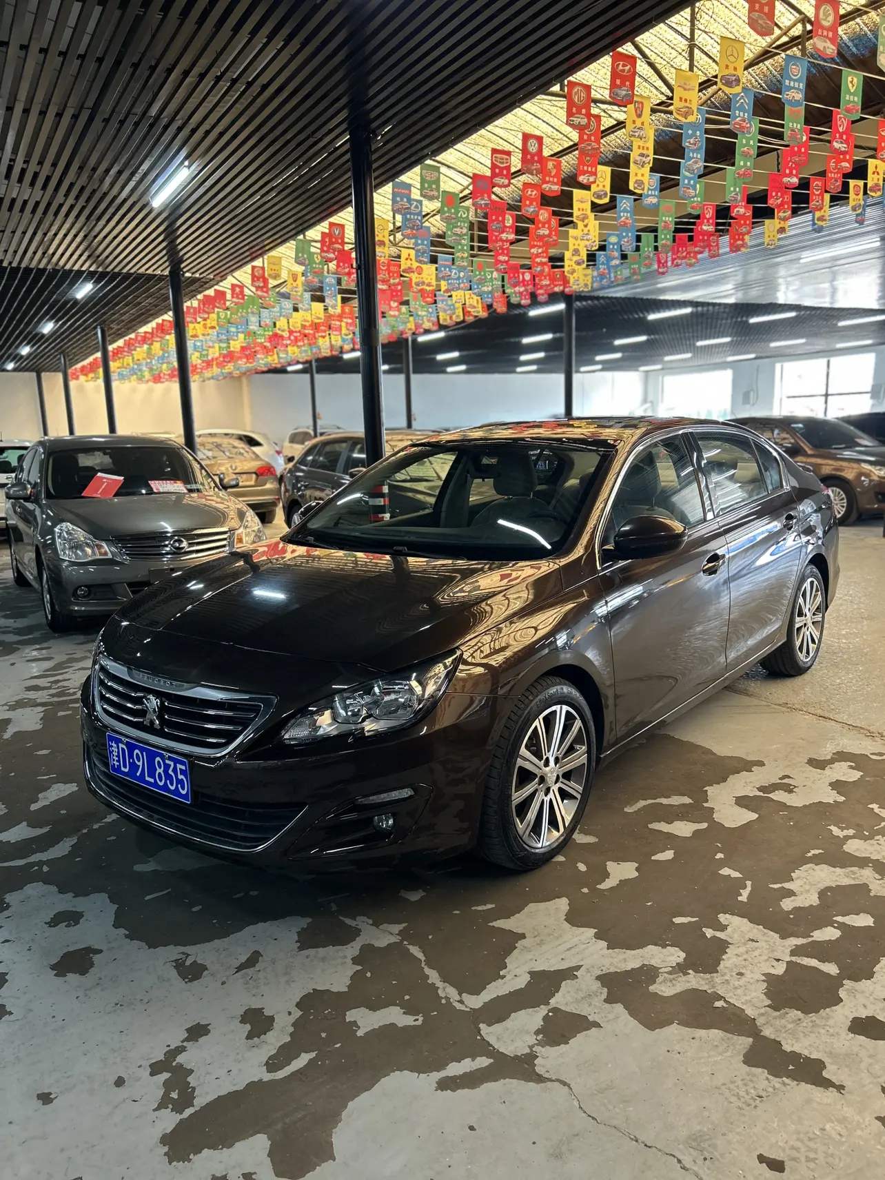 Peugeot 408
