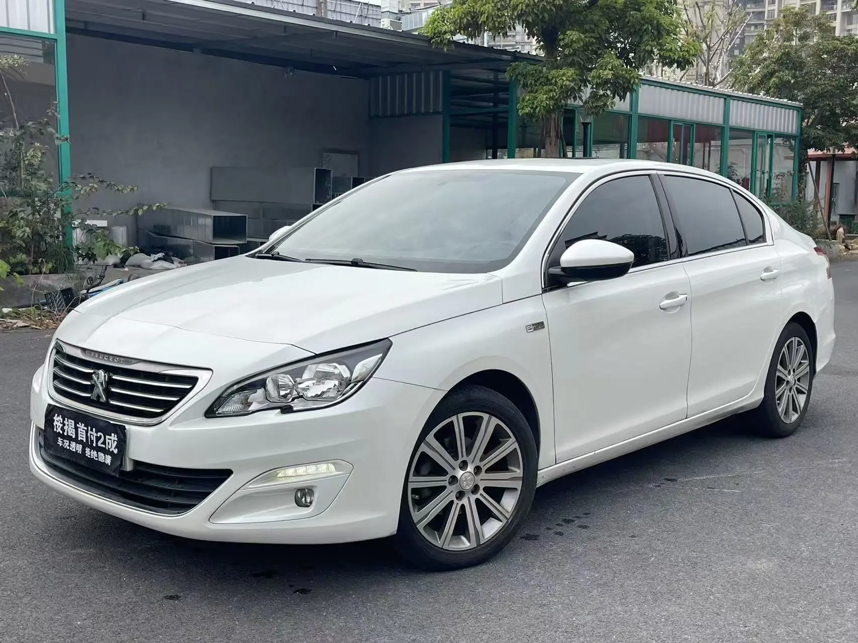 Peugeot 408