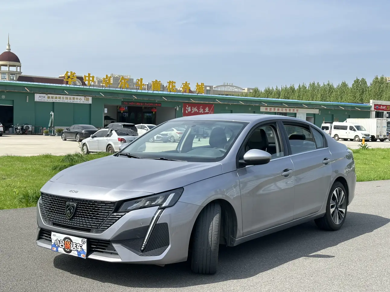 Peugeot 408