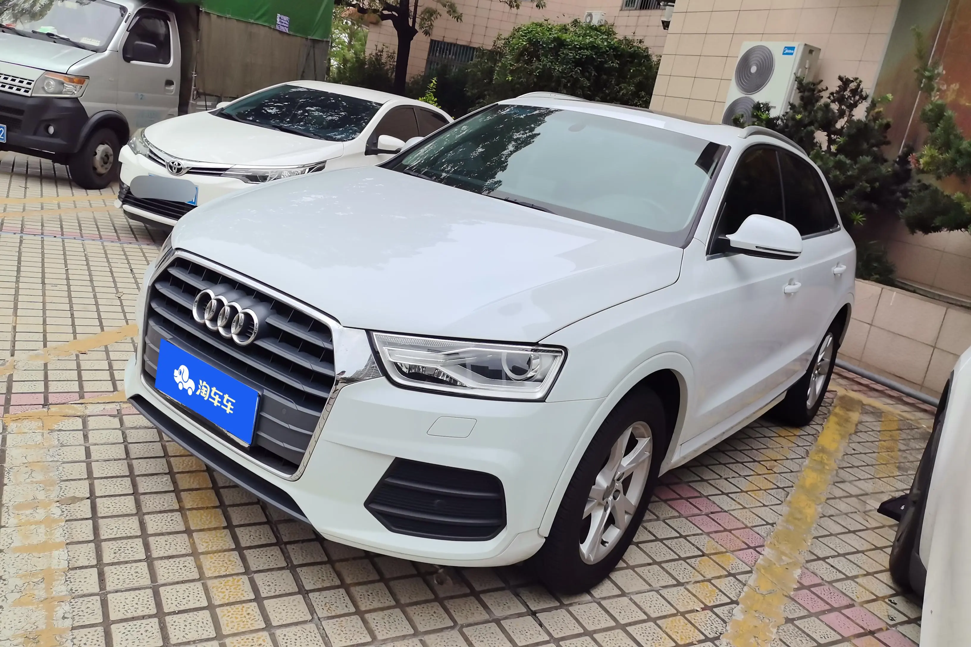 Audi Q3