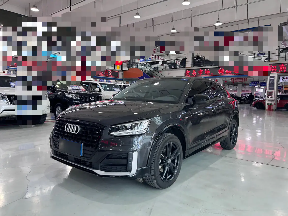 Audi Q2L