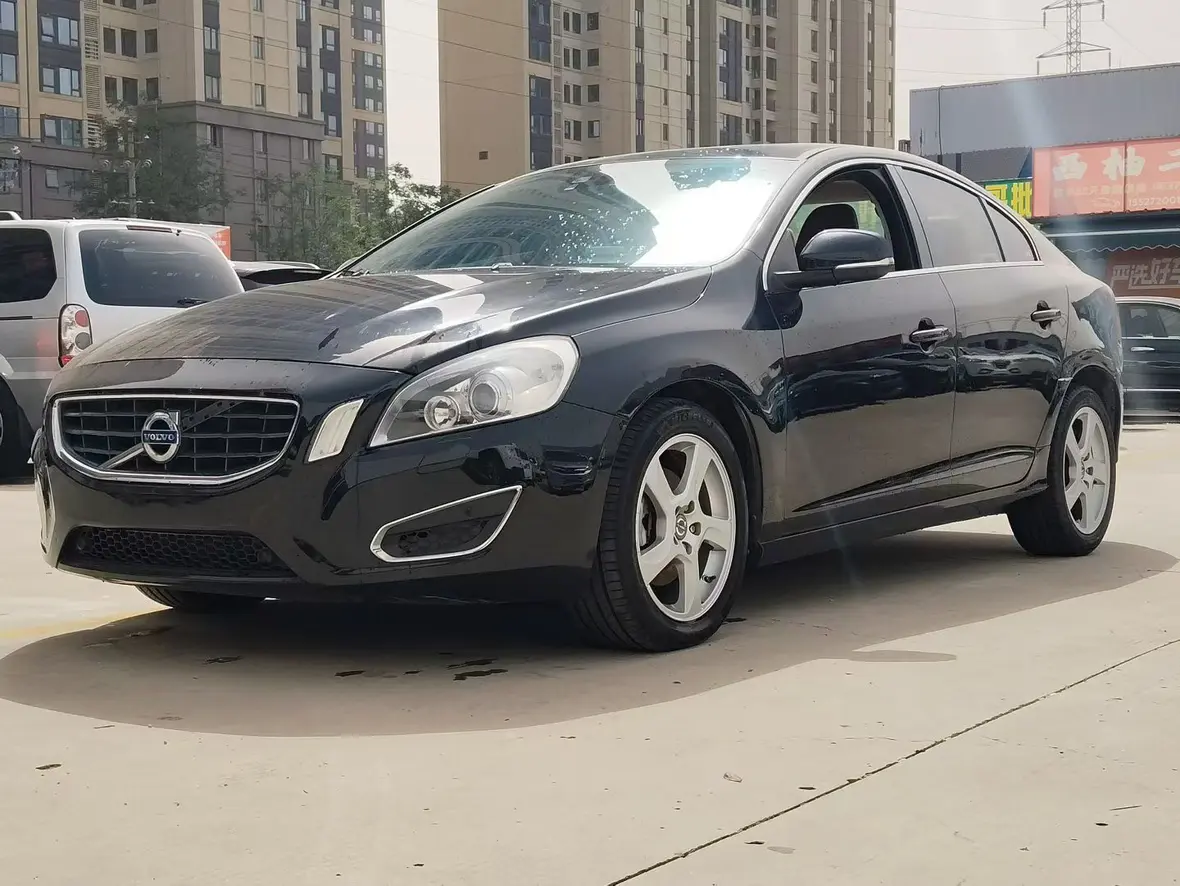 Volvo S60