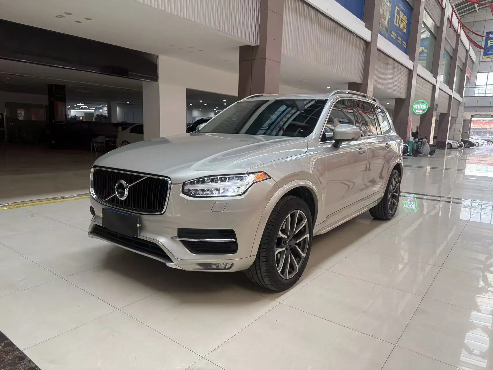 Volvo XC90