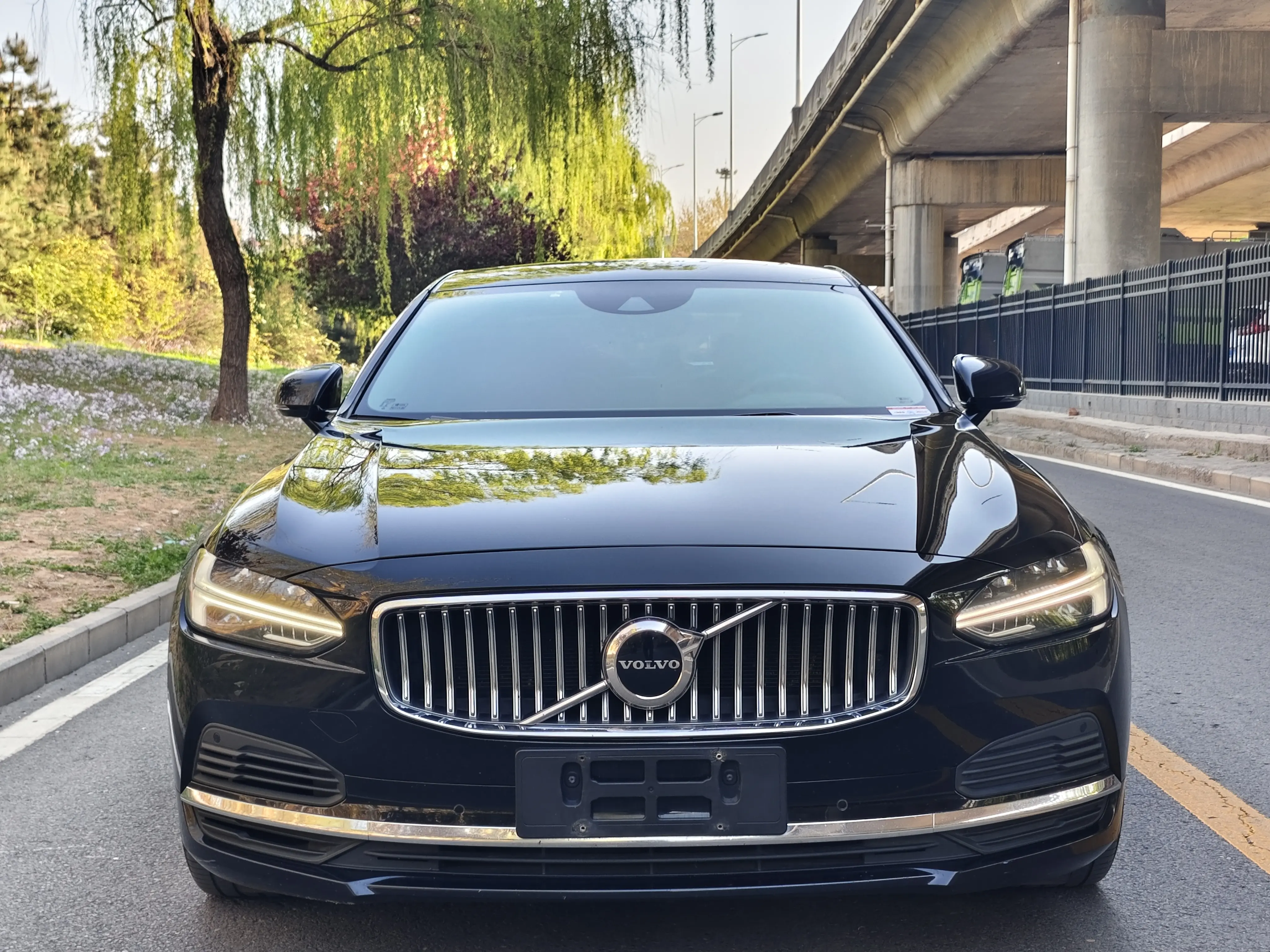 Volvo S90 PHEV
