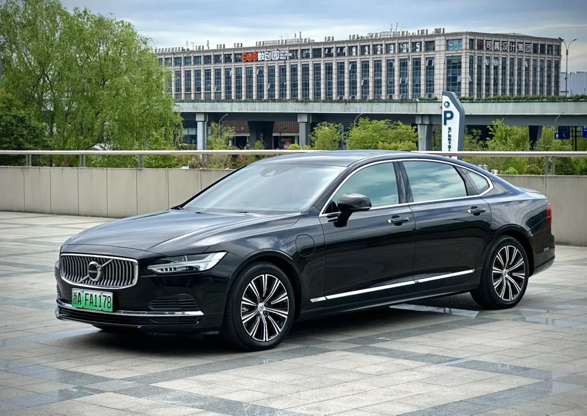 Volvo S90 PHEV