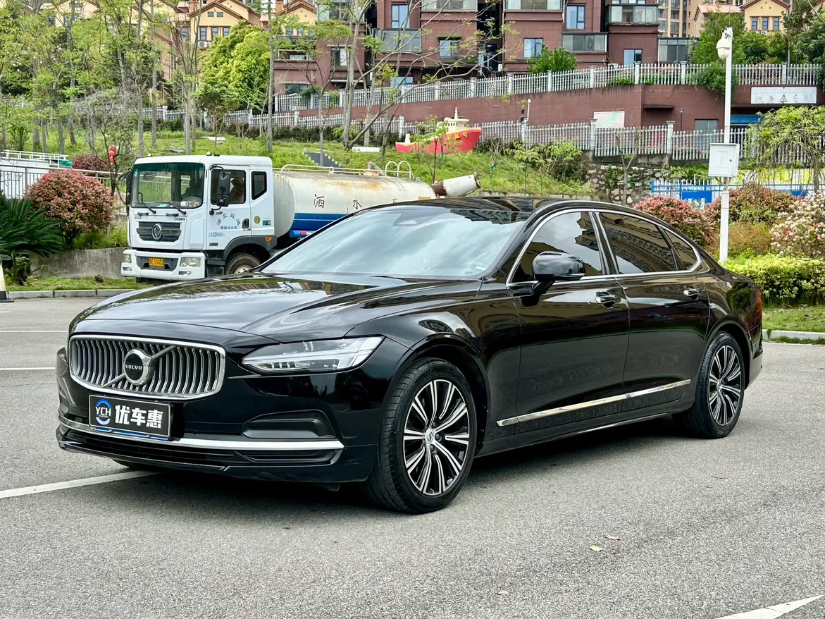 Volvo S90