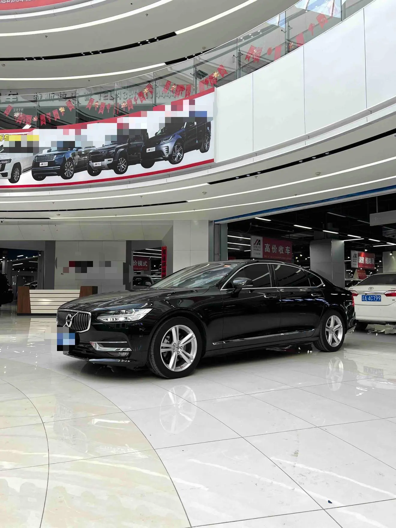 Volvo S90