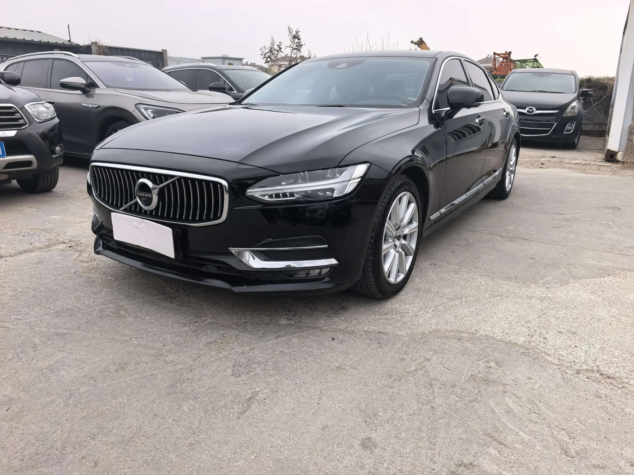 Volvo S90