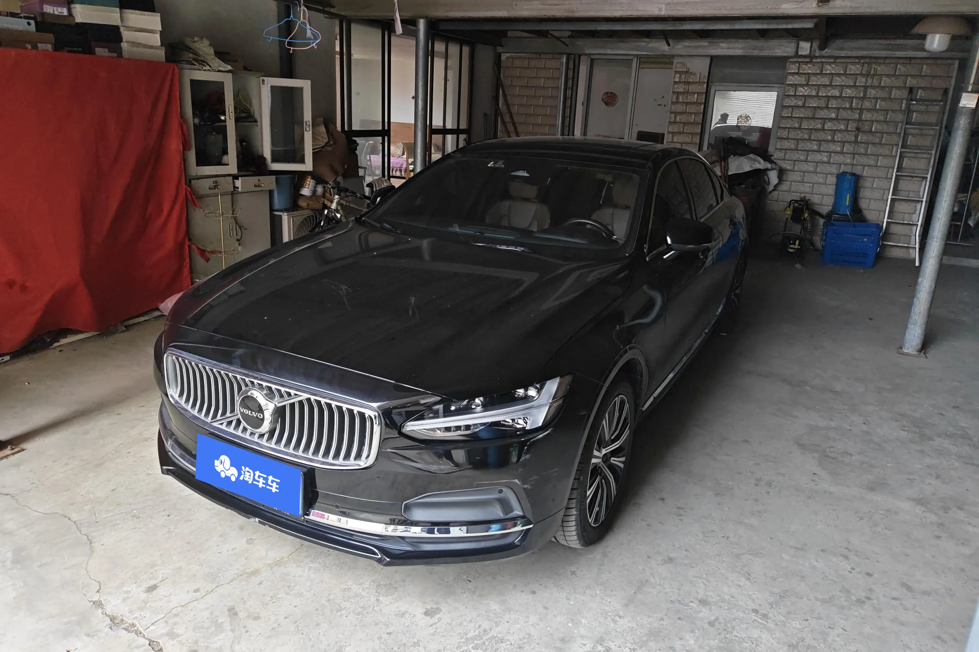 Volvo S90