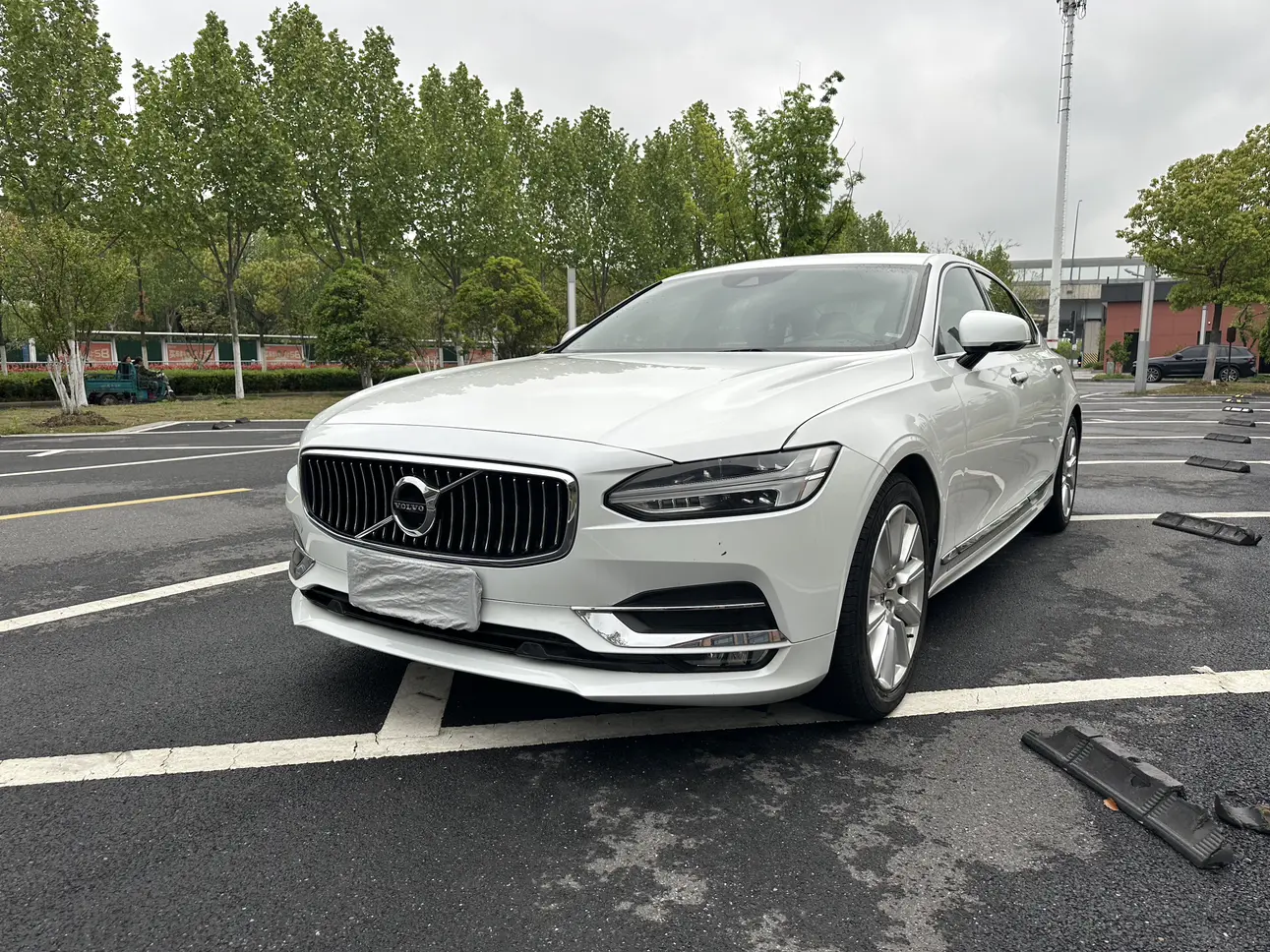 Volvo S90