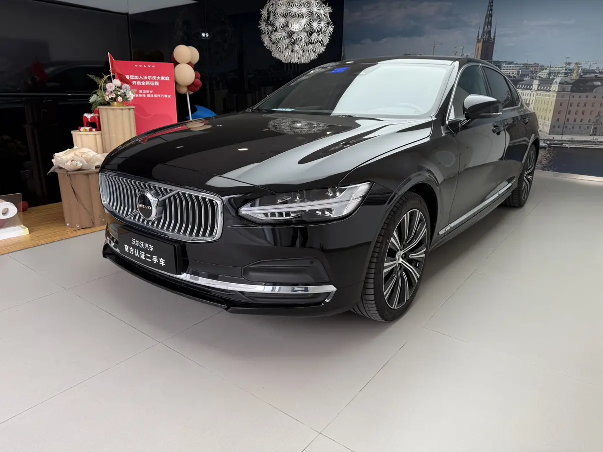Volvo S90