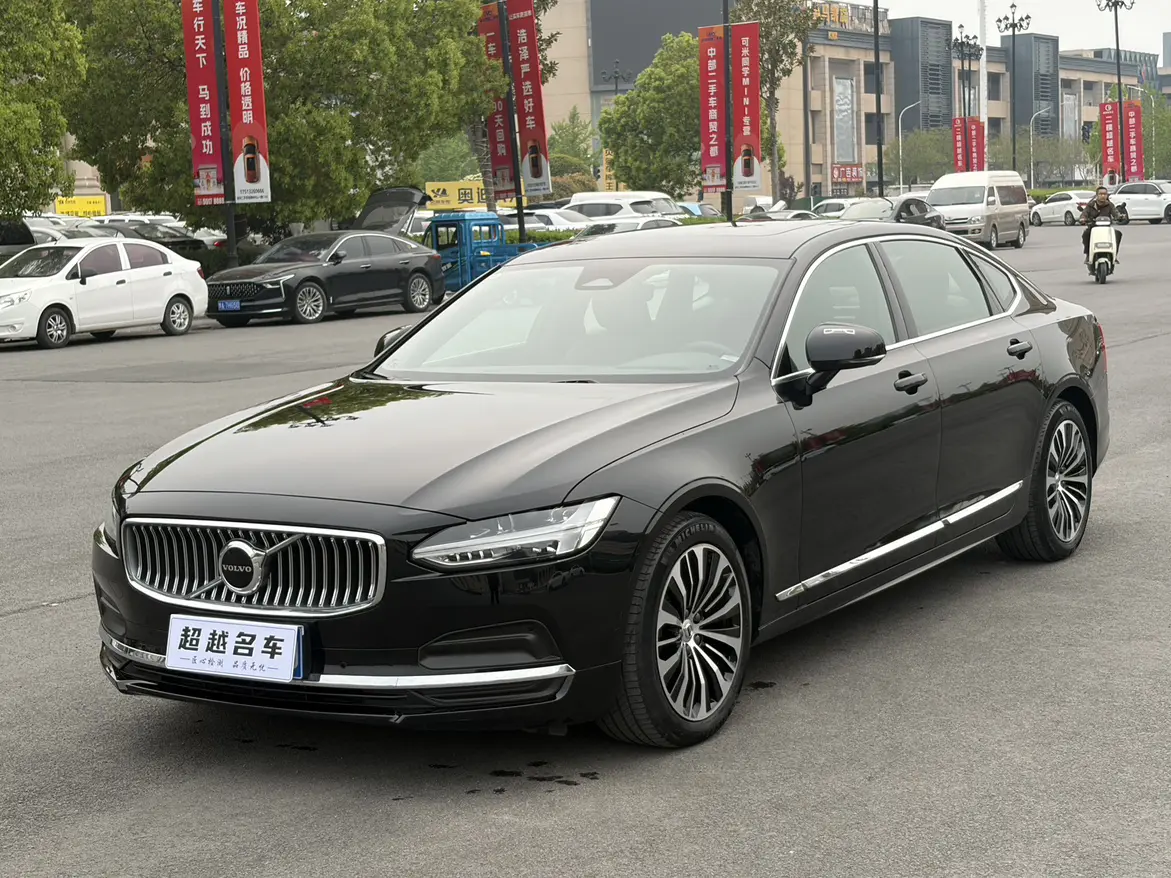Volvo S90