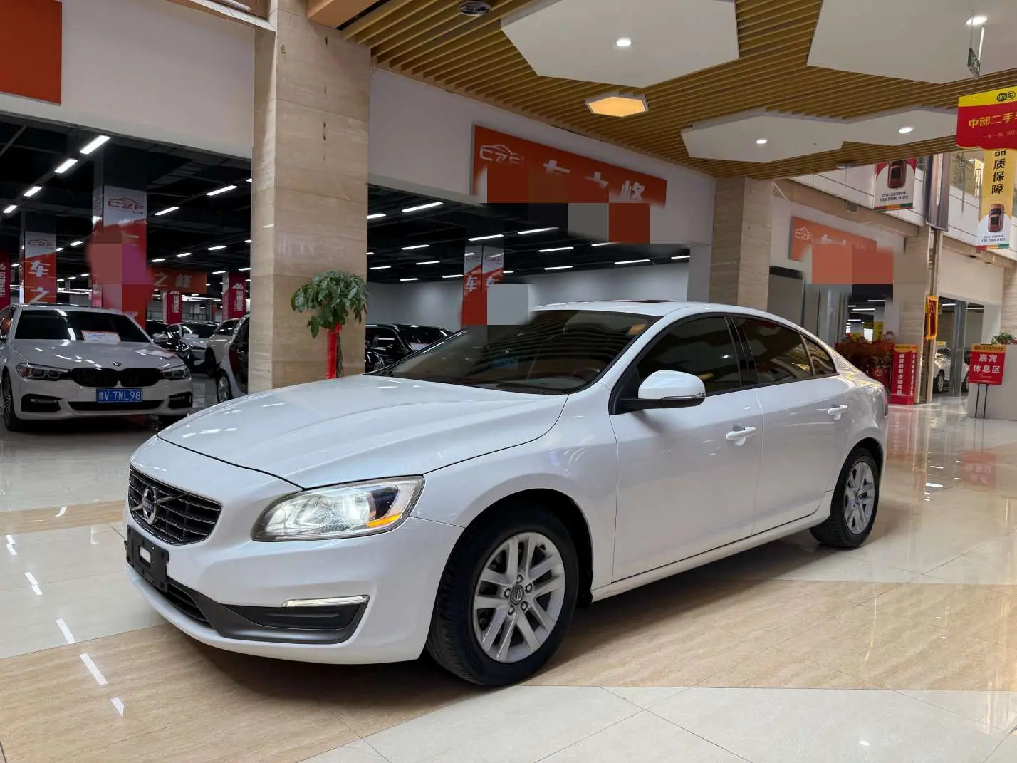 Volvo S60