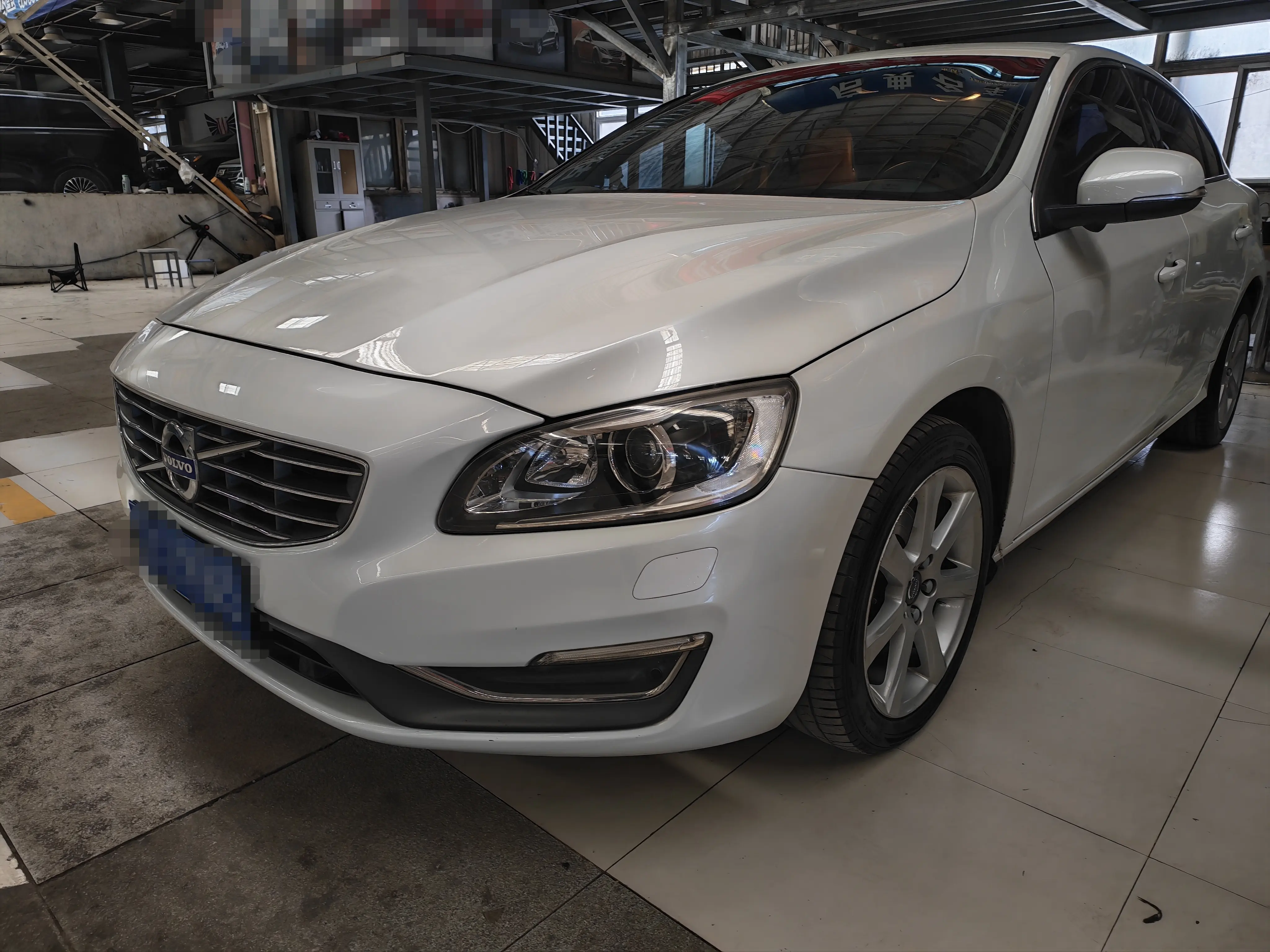 Volvo S60