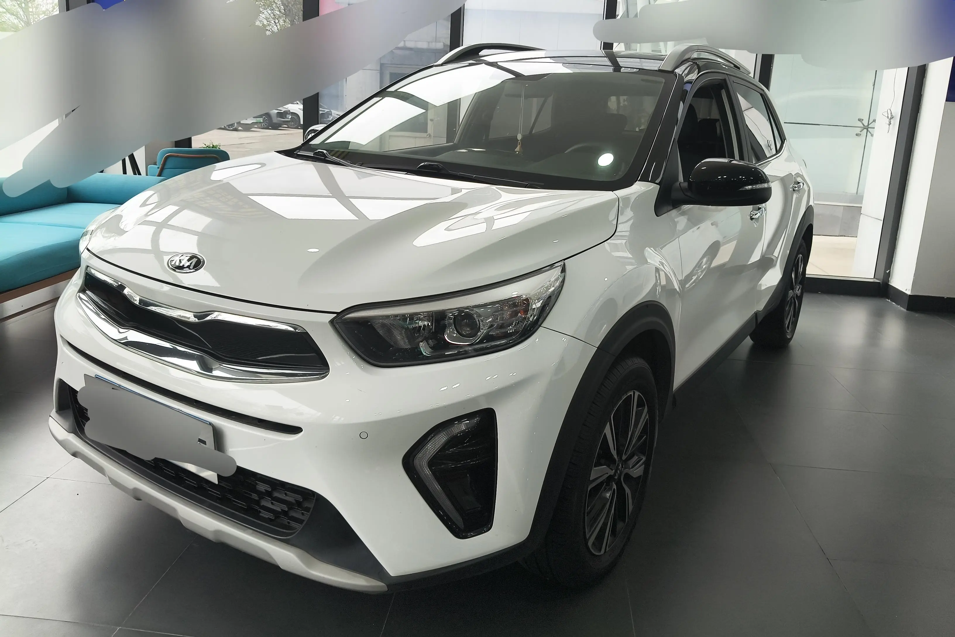 Kia KX1
