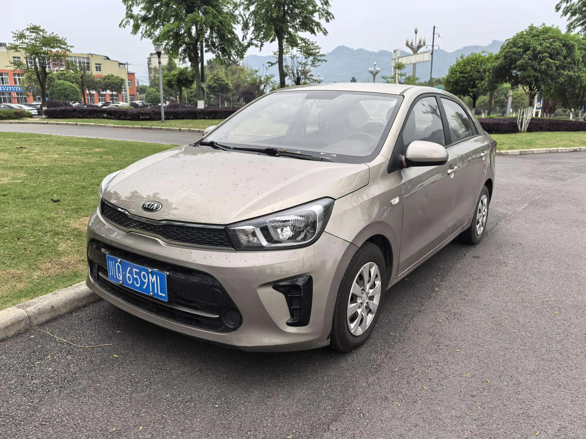 Kia Pegas