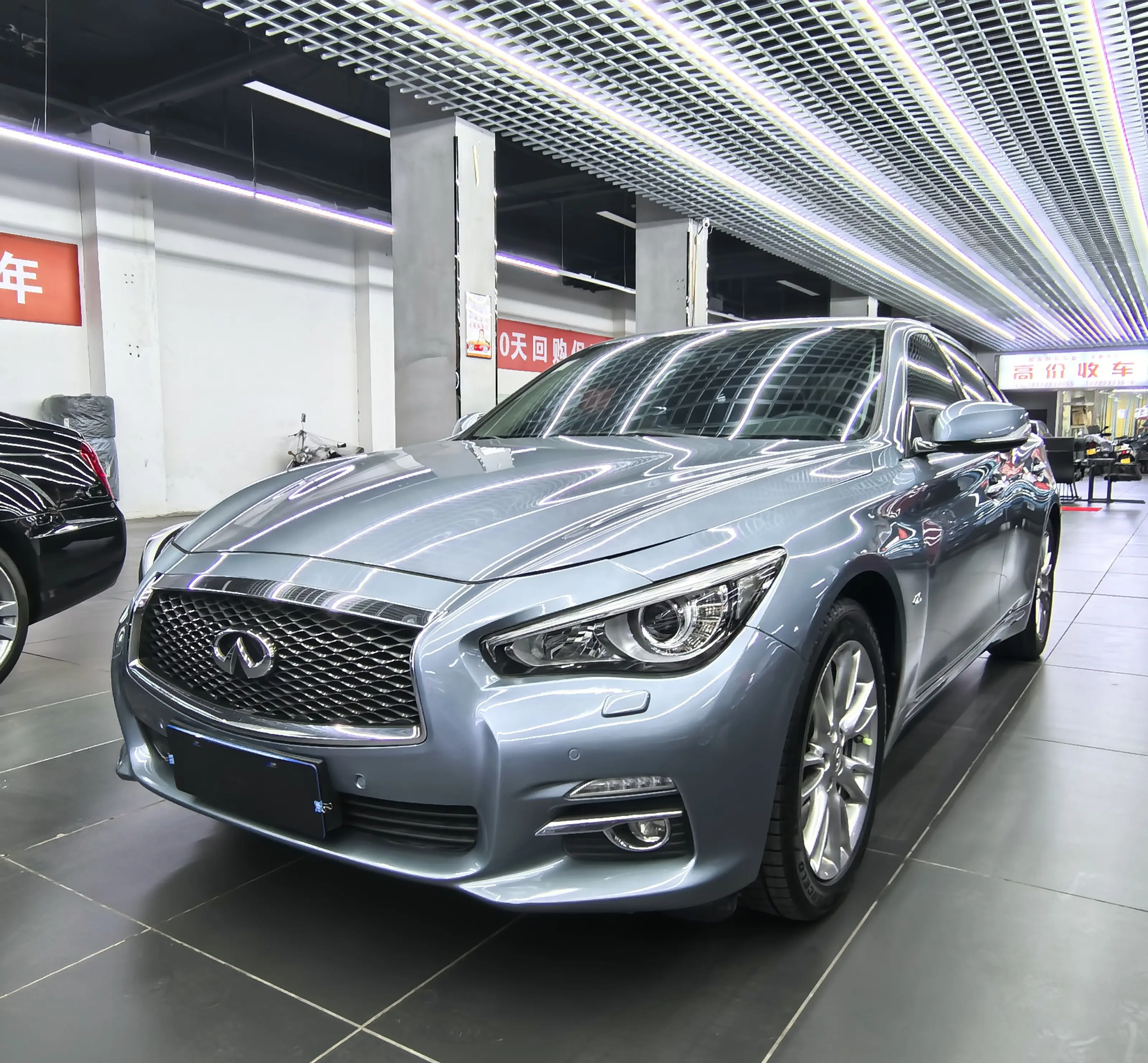 Infiniti Q50L