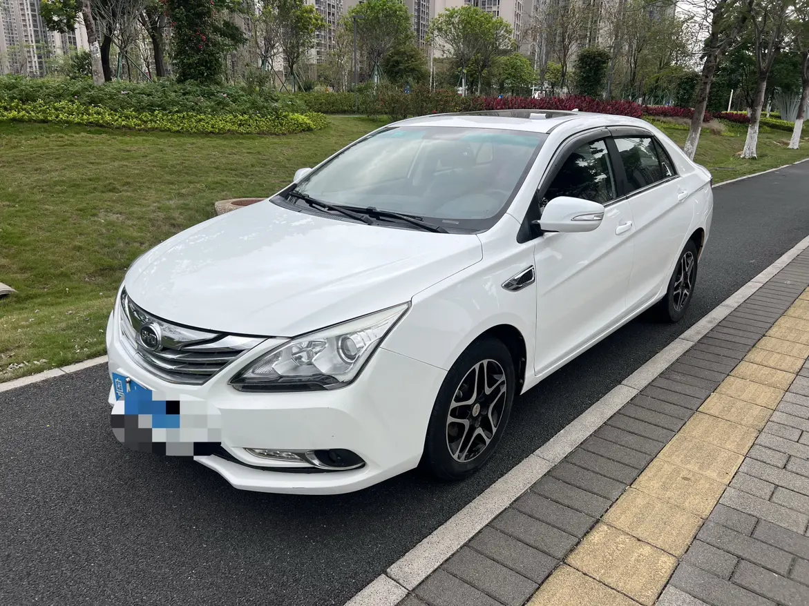 BYD G5