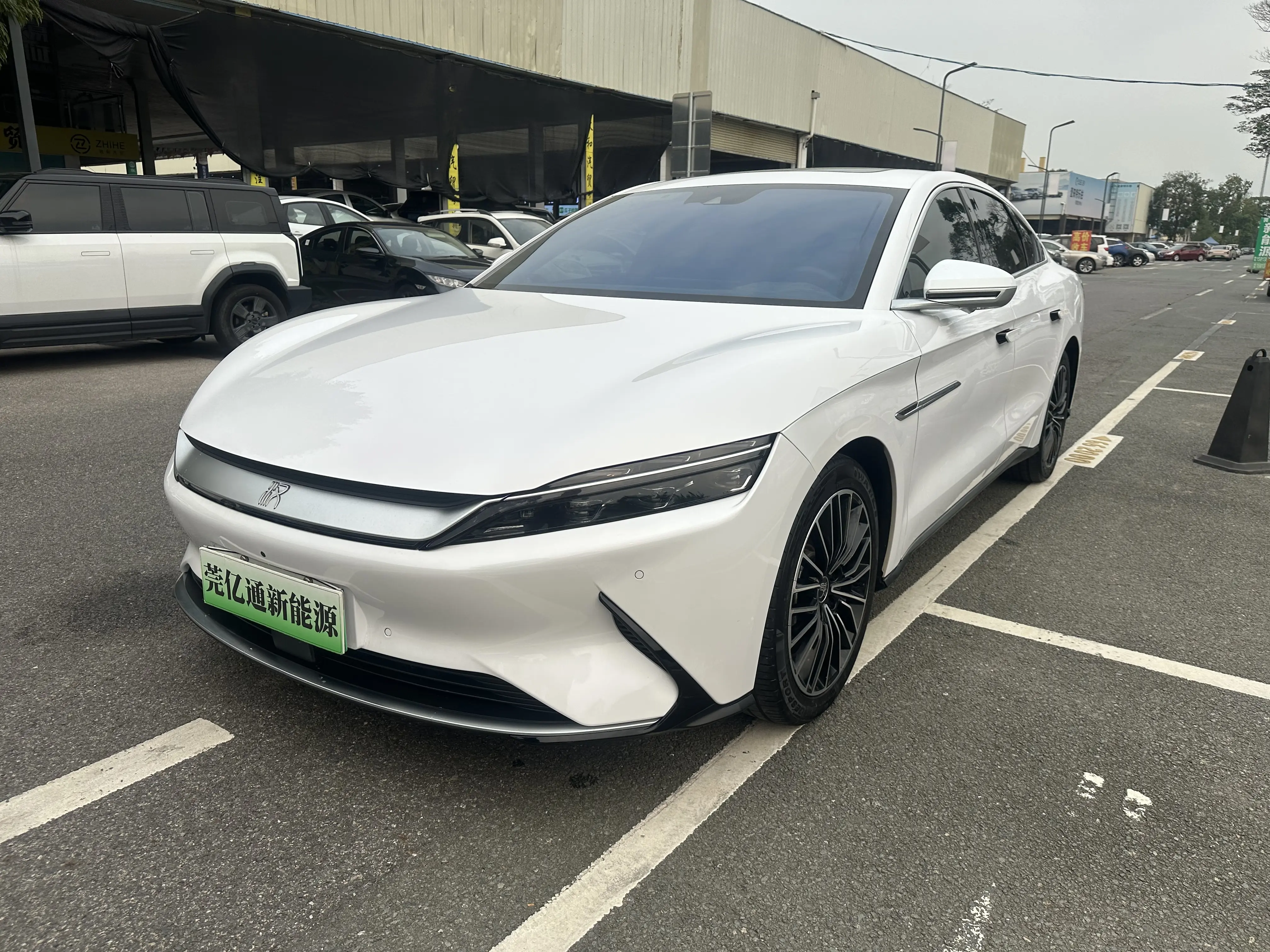 BYD Han EV
