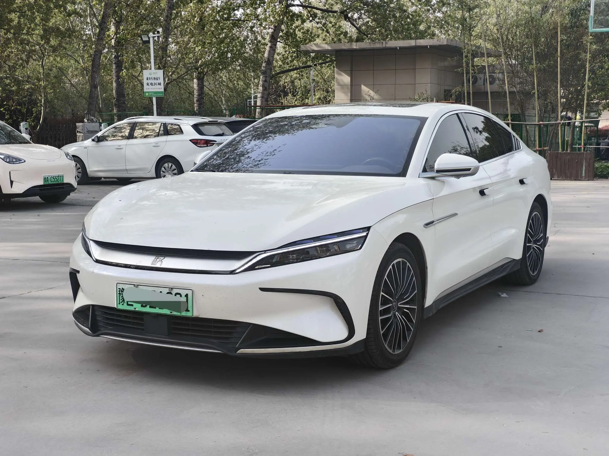 BYD Han EV
