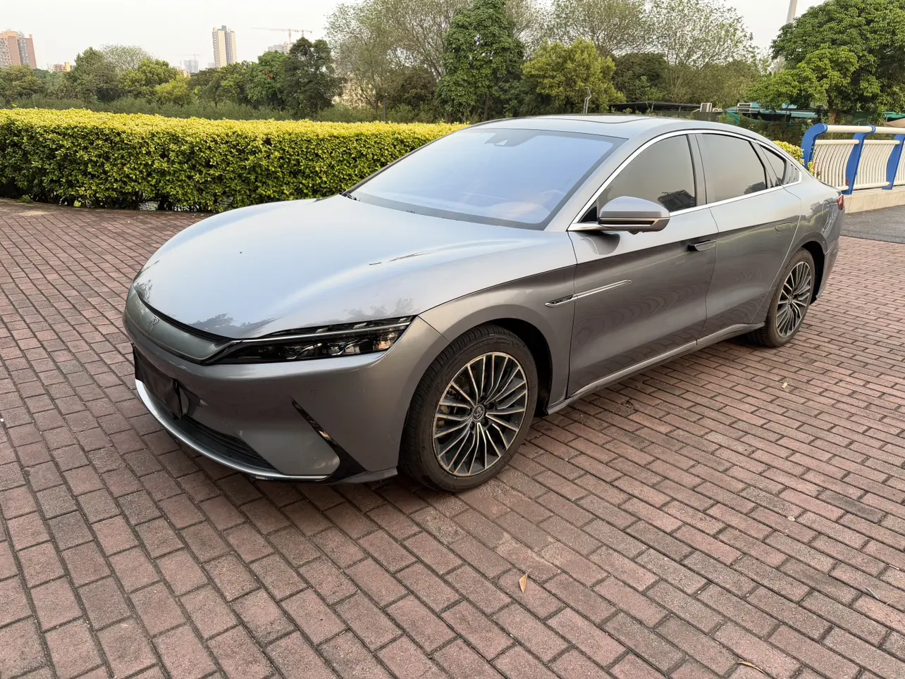 BYD Han EV