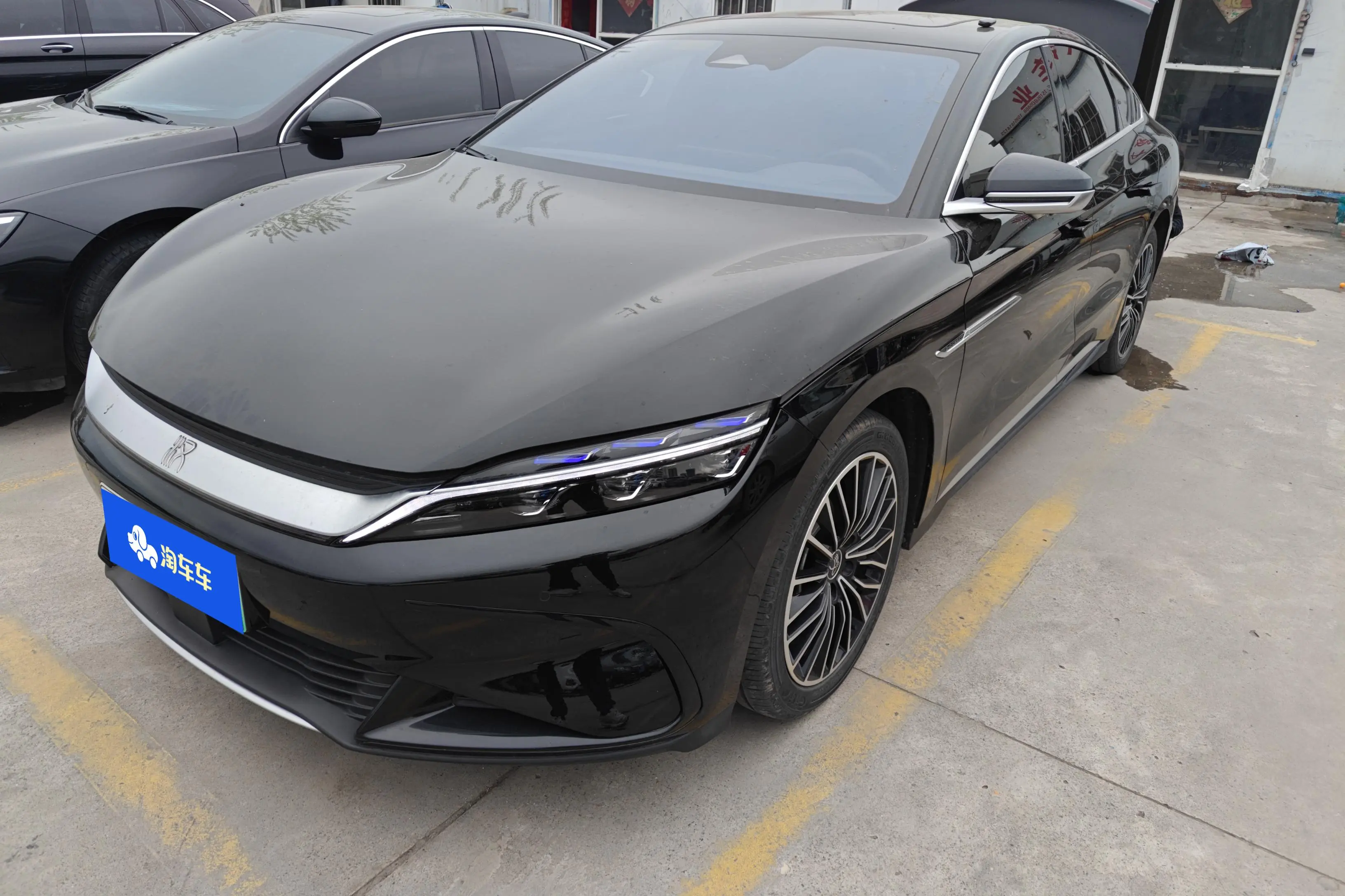 BYD Han EV