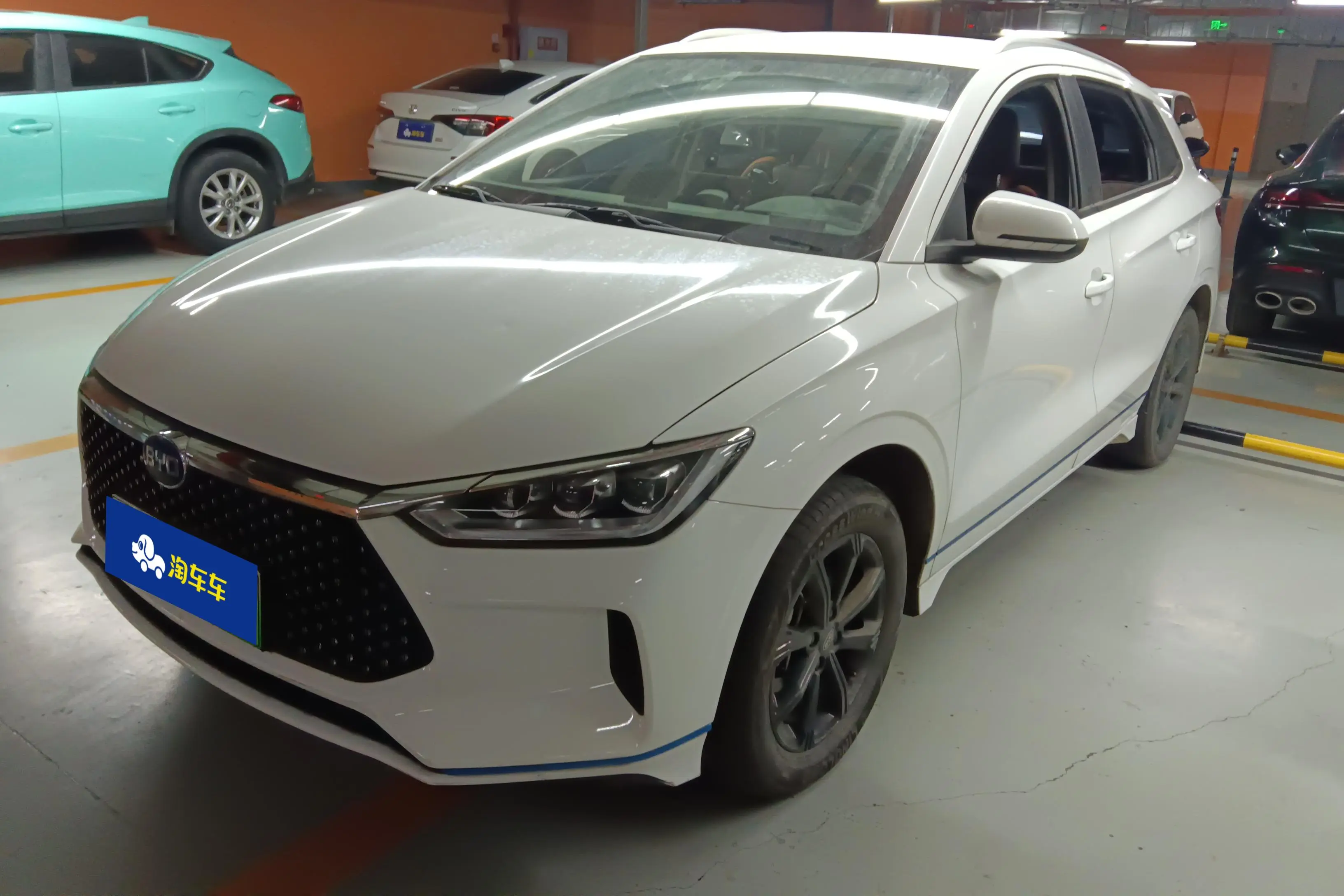 BYD e2