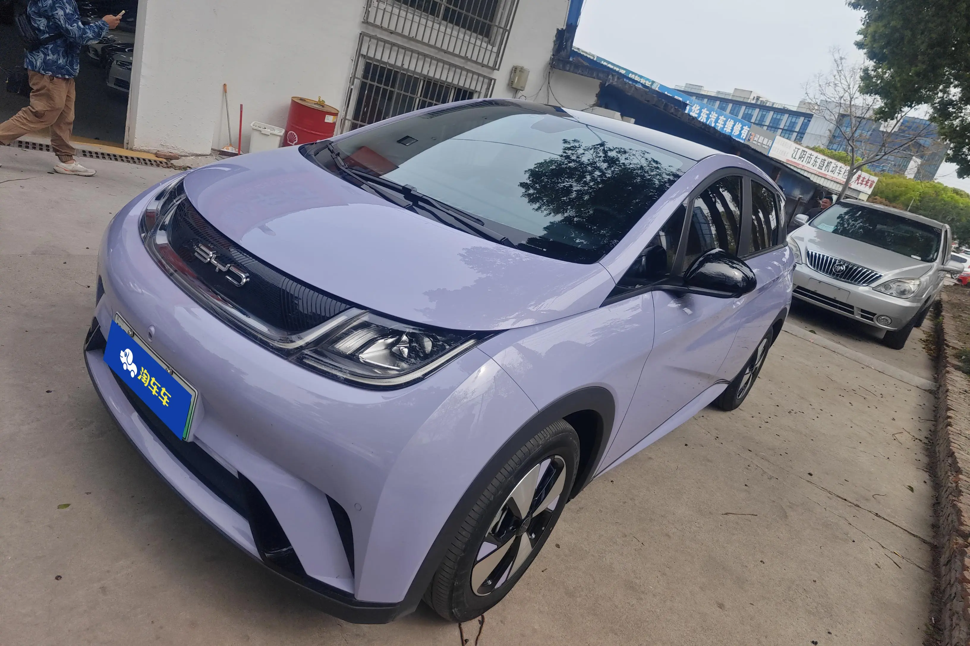 BYD Dolphin