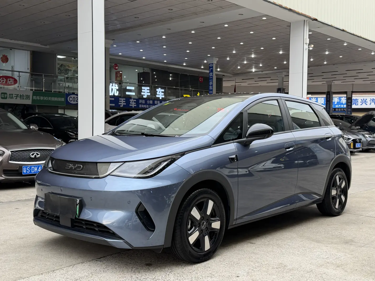 BYD Dolphin