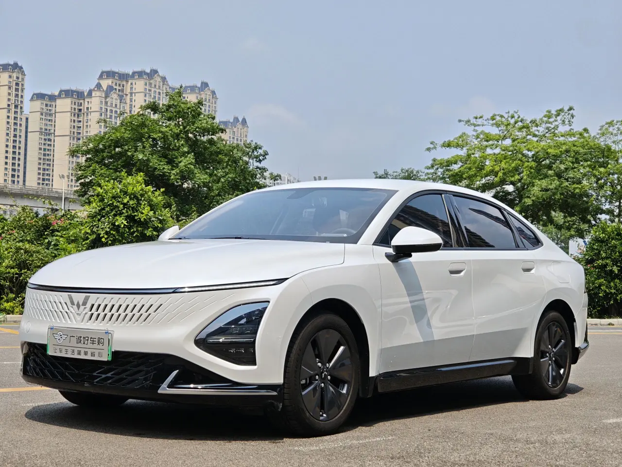Wuling Starlight PHEV
