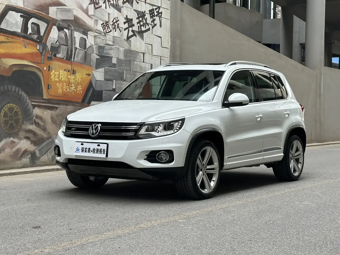 Volkswagen Tiguan (Tharu)